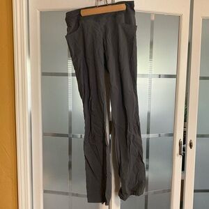 Mountain Hardwear pants